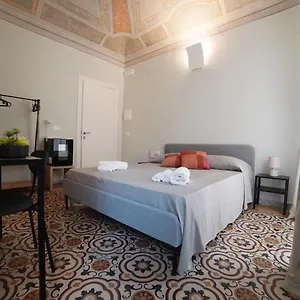 Domus Maqueda Couette-café Palerme